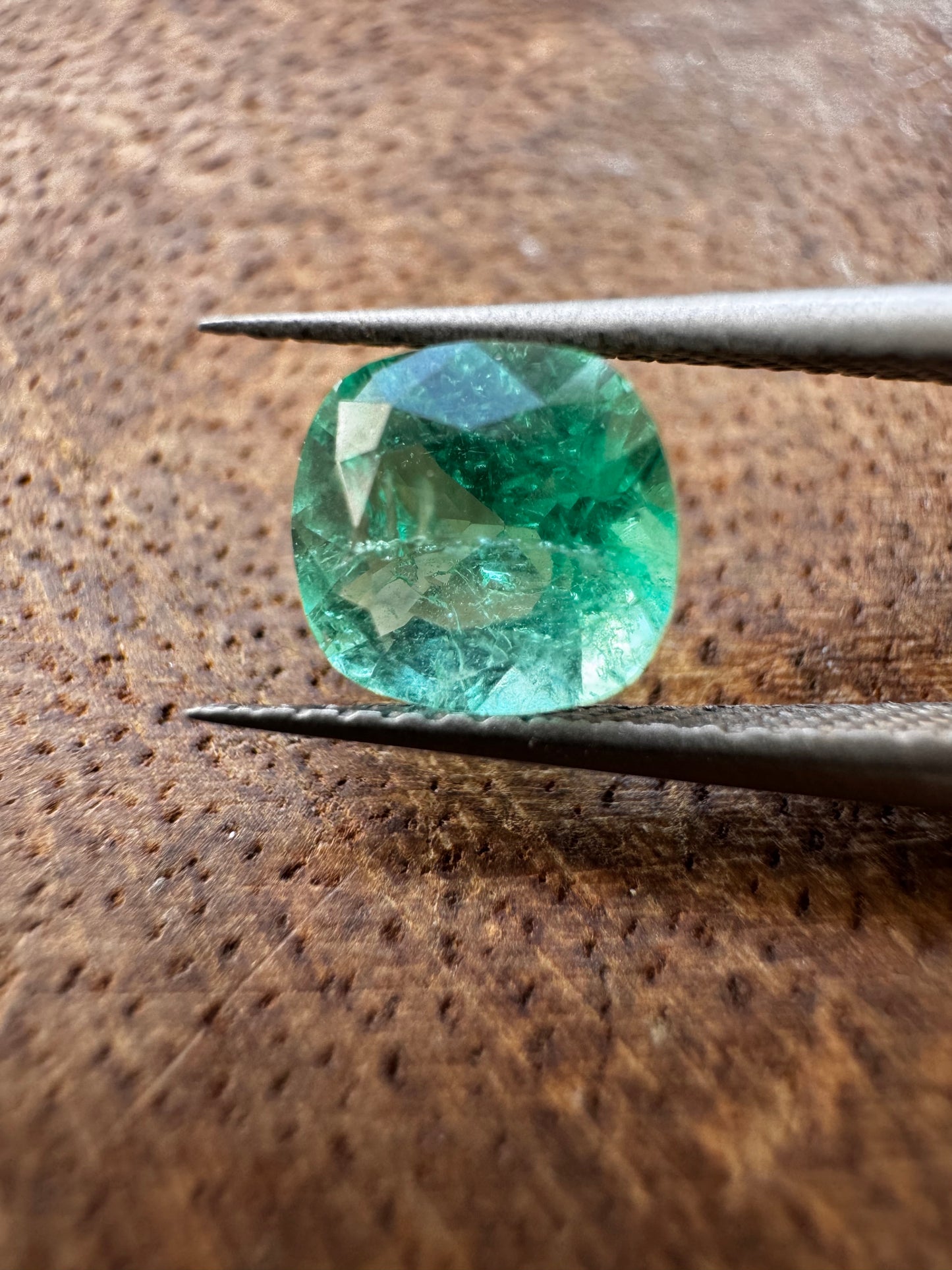 0.89ct Natural Colombian Cushion Cut Emerald (Certified Gemstone)