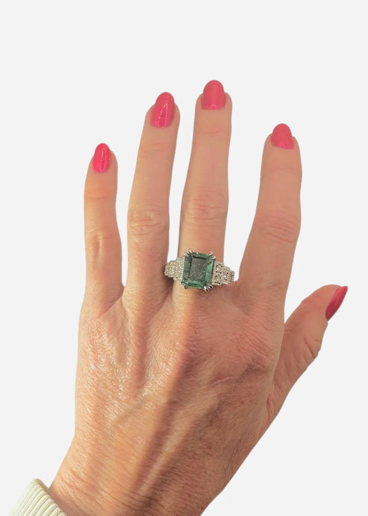 4.45ct Zambian Emerald with 0.40ct Natural Diamonds Platinum Ring (WGI Certified)