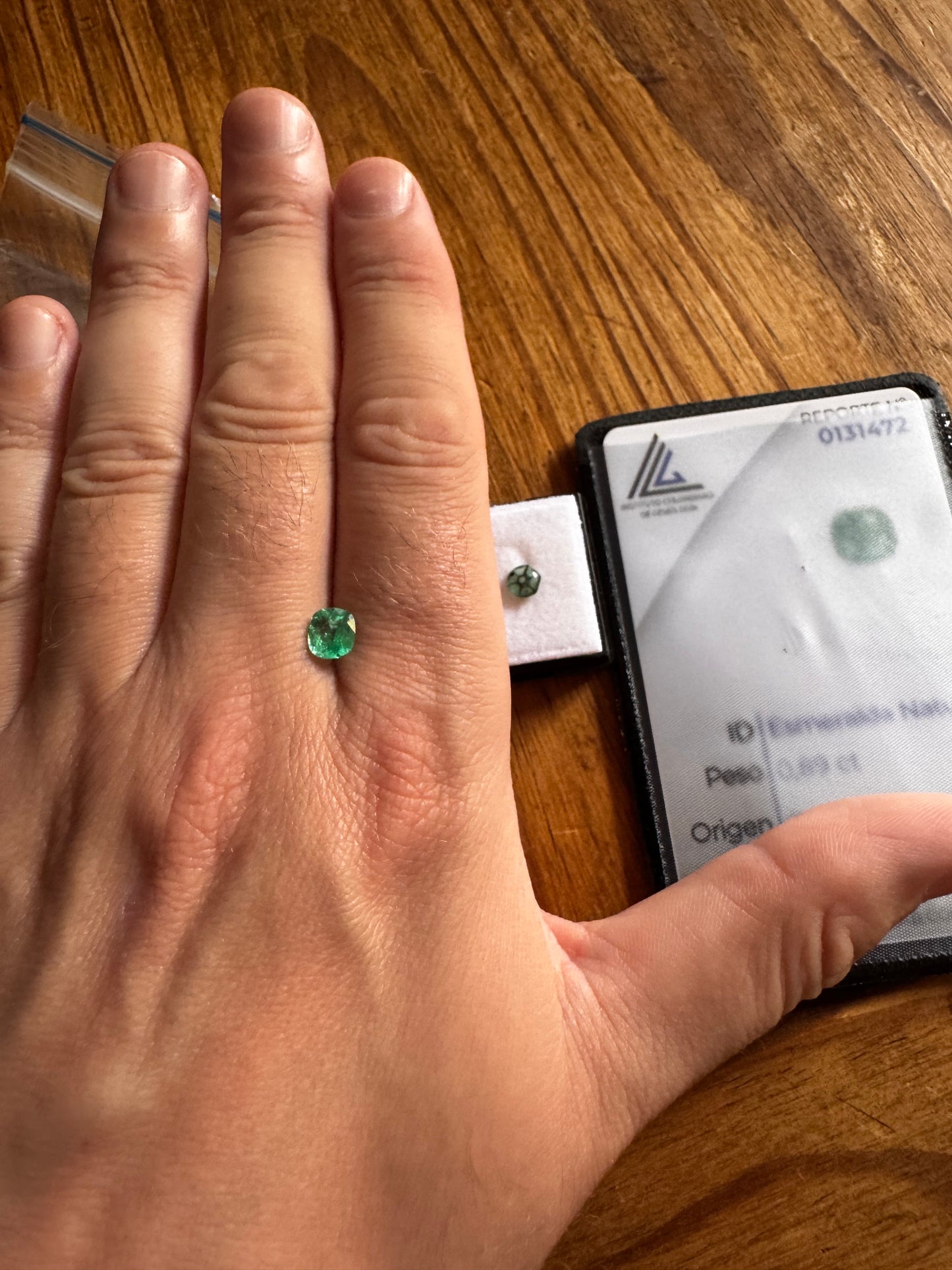 0.89ct Natural Colombian Cushion Cut Emerald (Certified Gemstone)