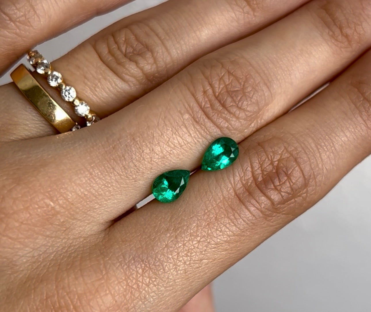 Colombian Pear Cut Emerald Pair – 0.64