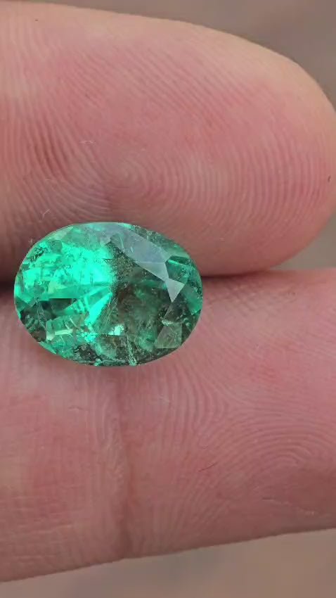 3.30ct Colombian Emerald – Oval Cut
